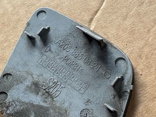 bontott MERCEDES-BENZ C-CLASS Hátsó Vonószem Burkolat