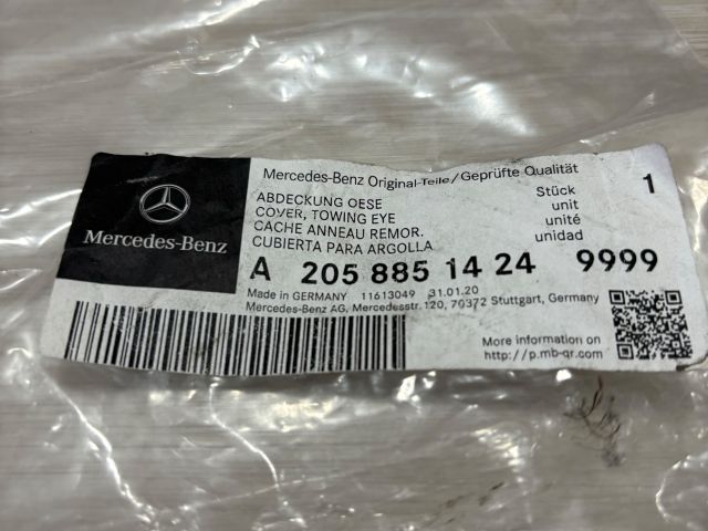 bontott MERCEDES-BENZ C-CLASS Hátsó Vonószem Burkolat