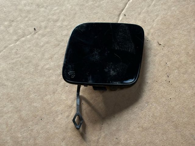 bontott MERCEDES-BENZ C-CLASS Hátsó Vonószem Burkolat