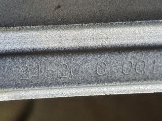 bontott MERCEDES-BENZ C-CLASS Hűtőrács