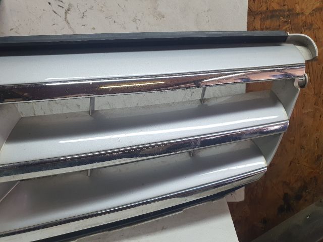 bontott MERCEDES-BENZ C-CLASS Hűtőrács