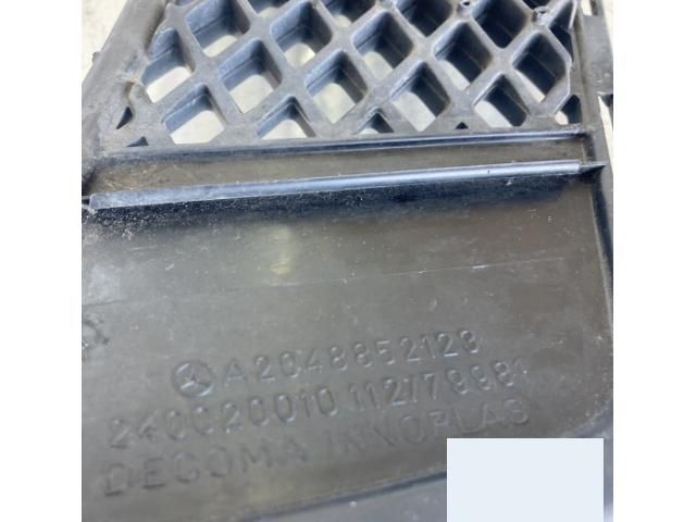 bontott MERCEDES-BENZ C-CLASS Hűtőrács