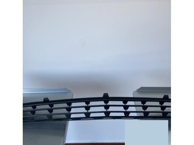 bontott MERCEDES-BENZ C-CLASS Hűtőrács