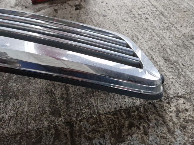 bontott MERCEDES-BENZ C-CLASS Hűtőrács