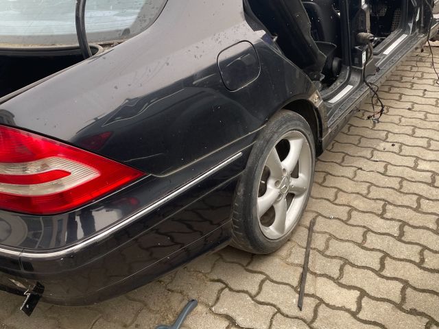 bontott MERCEDES-BENZ C-CLASS Hűtőrács