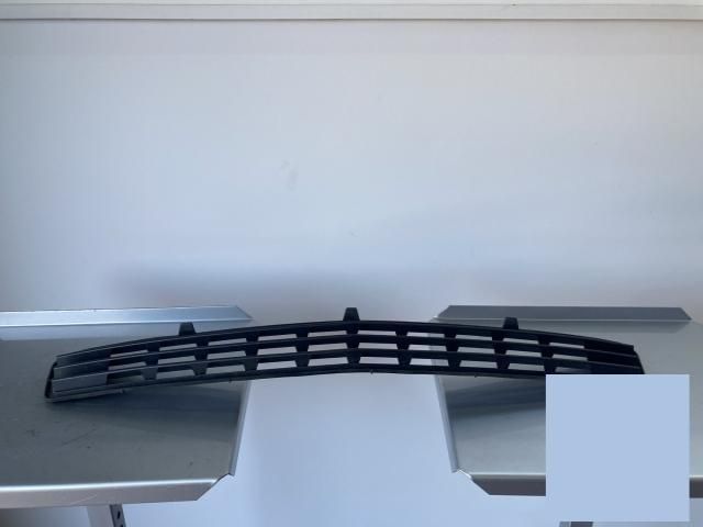 bontott MERCEDES-BENZ C-CLASS Hűtőrács