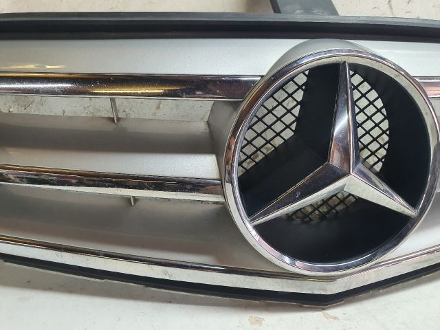 bontott MERCEDES-BENZ C-CLASS Hűtőrács