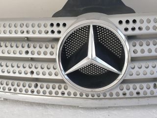 bontott MERCEDES-BENZ C-CLASS Hűtőrács