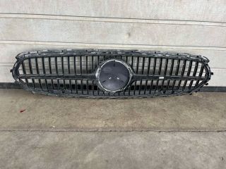 bontott MERCEDES-BENZ C-CLASS Hűtőrács