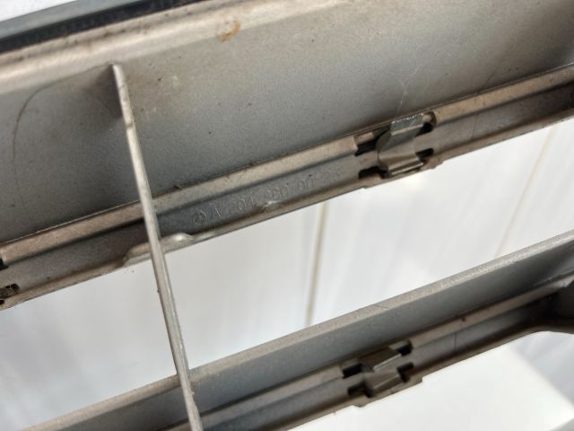 bontott MERCEDES-BENZ C-CLASS Hűtőrács