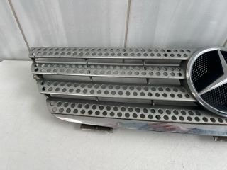 bontott MERCEDES-BENZ C-CLASS Hűtőrács