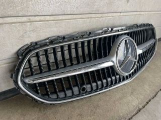 bontott MERCEDES-BENZ C-CLASS Hűtőrács