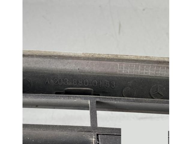 bontott MERCEDES-BENZ C-CLASS Hűtőrács