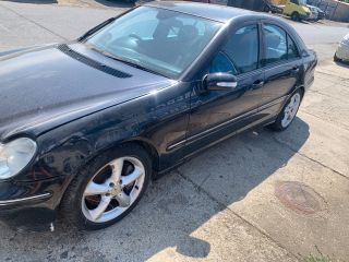 bontott MERCEDES-BENZ C-CLASS Hűtőrács