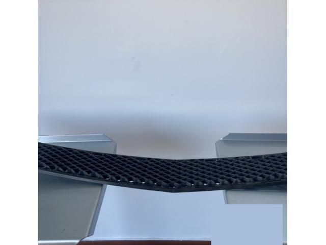 bontott MERCEDES-BENZ C-CLASS Hűtőrács