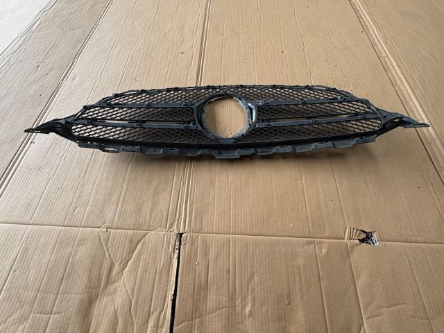 bontott MERCEDES-BENZ C-CLASS Hűtőrács