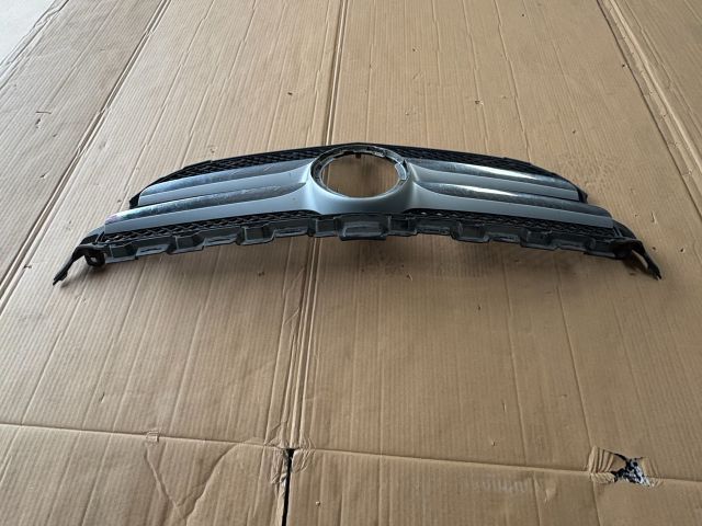 bontott MERCEDES-BENZ C-CLASS Hűtőrács