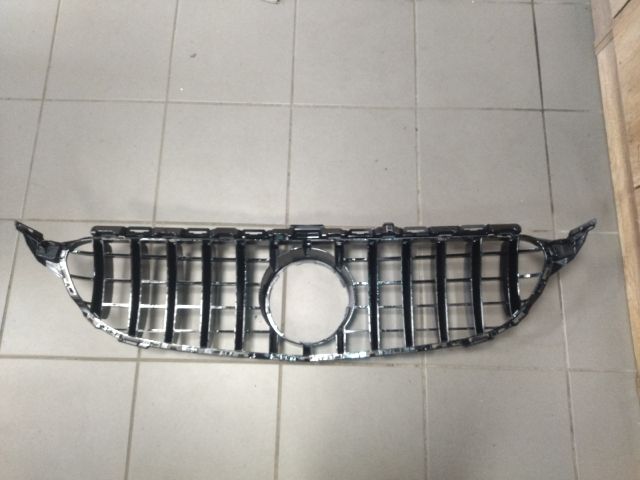 bontott MERCEDES-BENZ C-CLASS Hűtőrács
