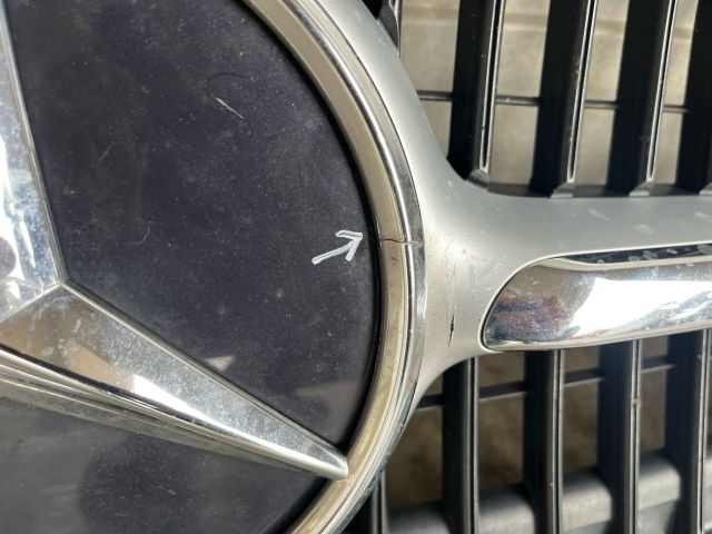 bontott MERCEDES-BENZ C-CLASS Hűtőrács