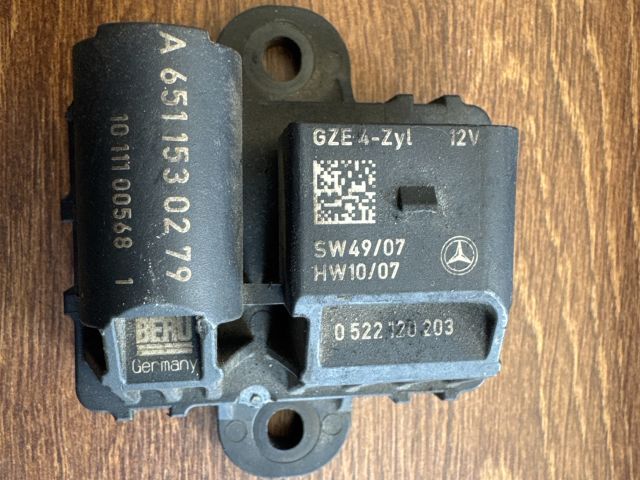 bontott MERCEDES-BENZ C-CLASS Izzító Relé