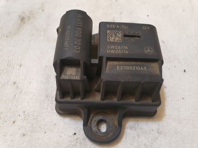 bontott MERCEDES-BENZ C-CLASS Izzító Relé