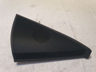 bontott MERCEDES-BENZ C-CLASS Jobb A Oszlop Hangszóró Burkolat