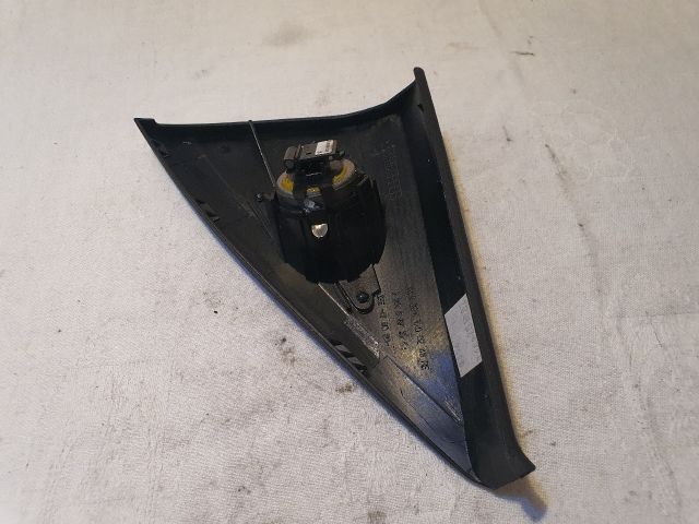 bontott MERCEDES-BENZ C-CLASS Jobb A Oszlop Hangszóró Burkolat