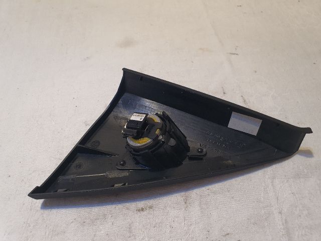 bontott MERCEDES-BENZ C-CLASS Jobb A Oszlop Hangszóró Burkolat