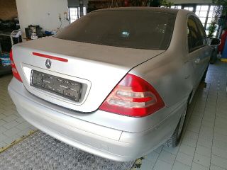 bontott MERCEDES-BENZ C-CLASS Jobb A Oszlop