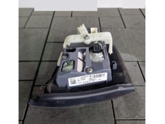 bontott MERCEDES-BENZ C-CLASS Jobb Belső Hátsó Lámpa