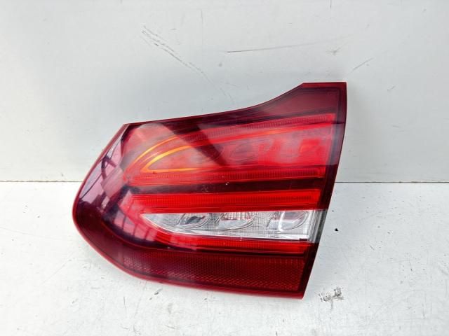 bontott MERCEDES-BENZ C-CLASS Jobb Belső Hátsó Lámpa