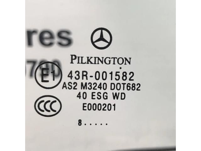 bontott MERCEDES-BENZ C-CLASS Jobb első Ablak