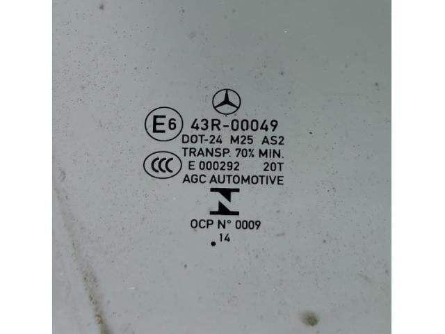 bontott MERCEDES-BENZ C-CLASS Jobb első Ablak