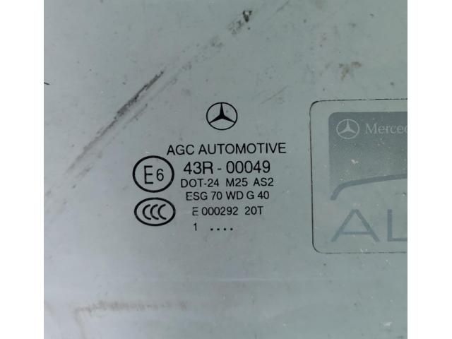 bontott MERCEDES-BENZ C-CLASS Jobb első Ablak