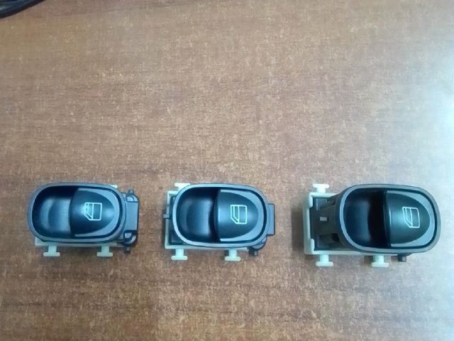 bontott MERCEDES-BENZ C-CLASS Jobb első Ablakemelő Kapcsoló