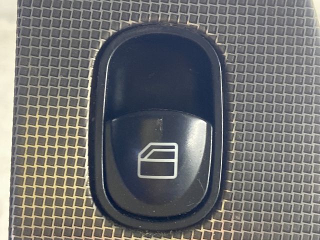 bontott MERCEDES-BENZ C-CLASS Jobb első Ablakemelő Kapcsoló