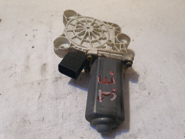 bontott MERCEDES-BENZ C-CLASS Jobb első Ablakemelő Motor