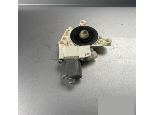 bontott MERCEDES-BENZ C-CLASS Jobb első Ablakemelő Motor