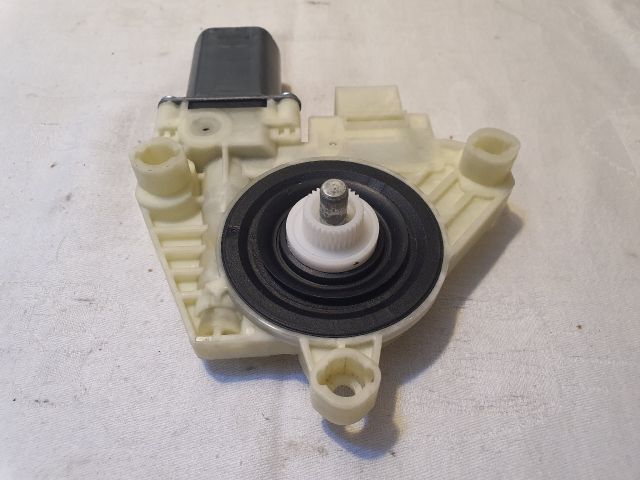 bontott MERCEDES-BENZ C-CLASS Jobb első Ablakemelő Motor