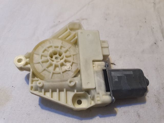 bontott MERCEDES-BENZ C-CLASS Jobb első Ablakemelő Motor