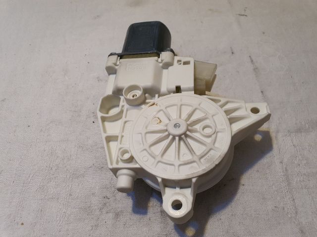 bontott MERCEDES-BENZ C-CLASS Jobb első Ablakemelő Motor