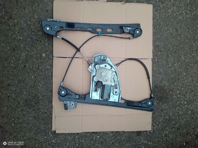 bontott MERCEDES-BENZ C-CLASS Jobb első Ablakemelő Szerkezet (Elektromos)