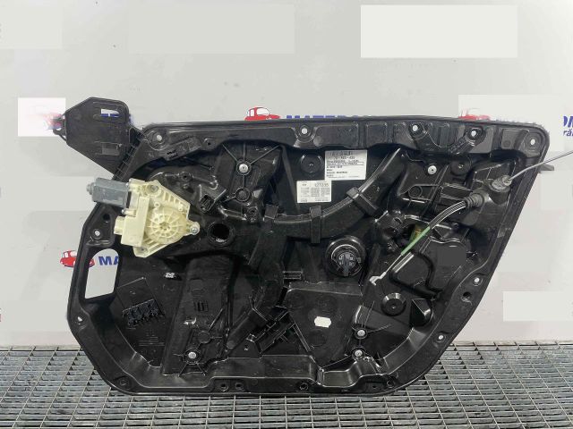 bontott MERCEDES-BENZ C-CLASS Jobb első Ablakemelő Szerkezet (Elektromos)