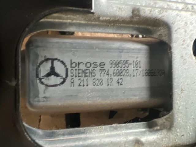 bontott MERCEDES-BENZ C-CLASS Jobb első Ablakemelő Szerkezet (Elektromos)