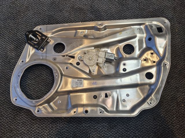 bontott MERCEDES-BENZ C-CLASS Jobb első Ablakemelő Szerkezet (Elektromos)