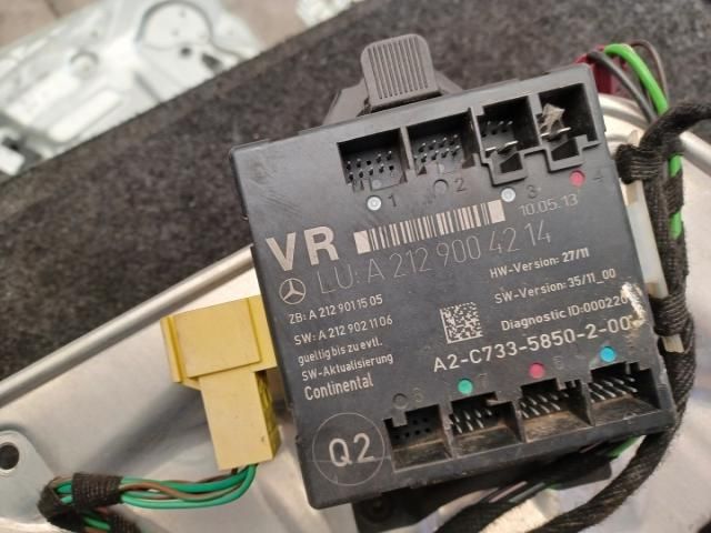 bontott MERCEDES-BENZ C-CLASS Jobb első Ablakemelő Szerkezet (Elektromos)