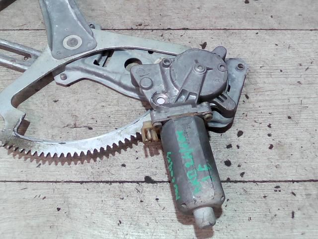 bontott MERCEDES-BENZ C-CLASS Jobb első Ablakemelő Szerkezet (Elektromos)