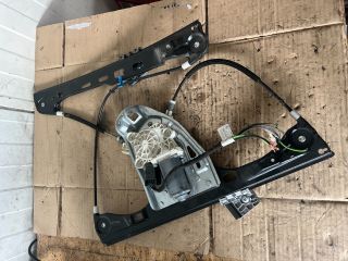 bontott MERCEDES-BENZ C-CLASS Jobb első Ablakemelő Szerkezet (Elektromos)