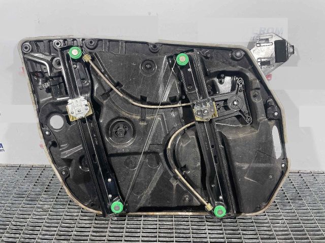 bontott MERCEDES-BENZ C-CLASS Jobb első Ablakemelő Szerkezet (Elektromos)