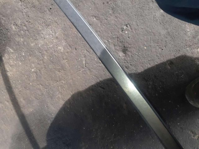 bontott MERCEDES-BENZ C-CLASS Jobb első Ajtó Díszléc